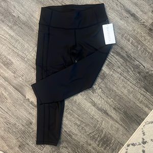 BRAND NEW Athleta Ultimate Stash 7/8 Leggings